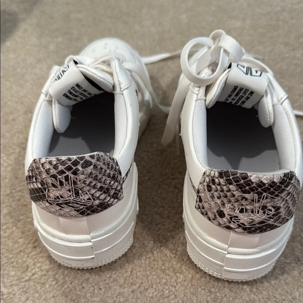 Nike Air Force 1 Pixel SE Sail Snake W